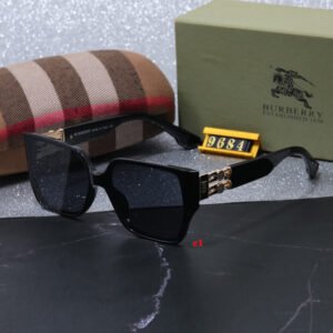 Sunglasses Burberry 9684