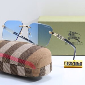 Sunglasses Burberry 68017