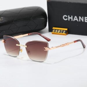 Sunglasses glasses Chanel 68072