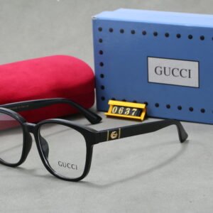 Sunglasses glasses Gucci 0637