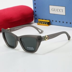 Sunglasses Gucci 82021