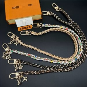 Lulu chain strap
