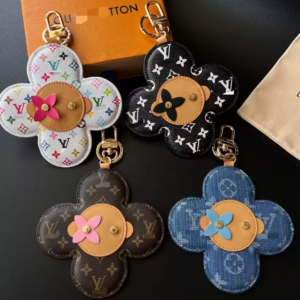 lulu  Vivien  charm