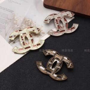 Cc-brooch-02