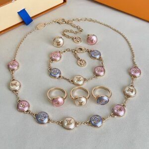 LUlu updated jewelry group